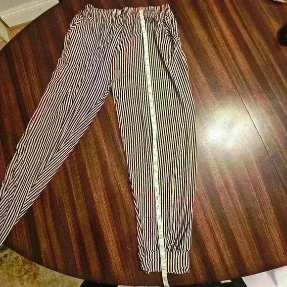 Cotton Blend Black and White Striped Pull-on Jogger Size L  EUC - Picture 9 of 10